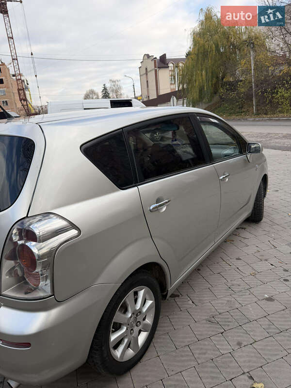 Минивэн Toyota Corolla Verso 2005 в Тернополе