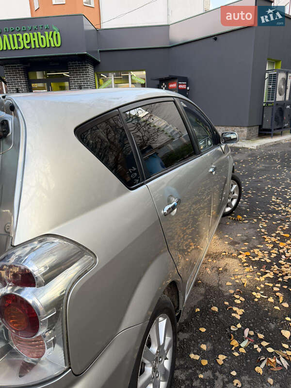 Минивэн Toyota Corolla Verso 2005 в Тернополе