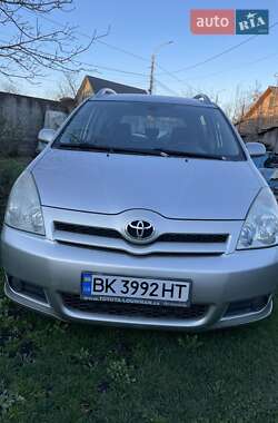 Минивэн Toyota Corolla Verso 2005 в Ирпене