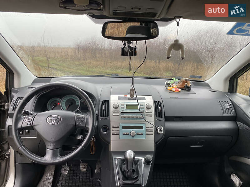 Минивэн Toyota Corolla Verso 2006 в Черкассах фото 9 Минивэн Toyota Corolla Verso 2006 в Черкассах