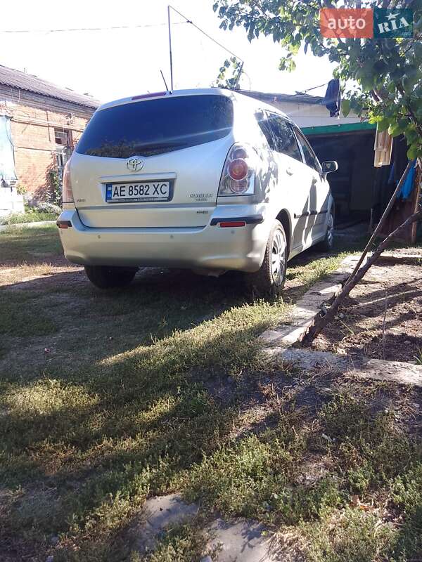 Мінівен Toyota Corolla Verso 2006 в Губинихи