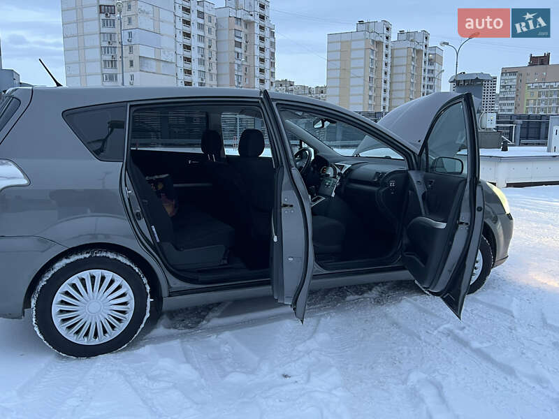 Мінівен Toyota Corolla Verso 2004 в Києві