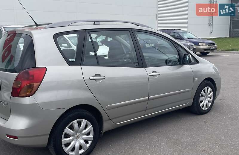 Минивэн Toyota Corolla Verso 2003 в Харькове фото 3 Минивэн Toyota Corolla Verso 2003 в Харькове