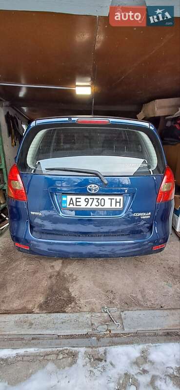 Toyota Corolla Verso 2003