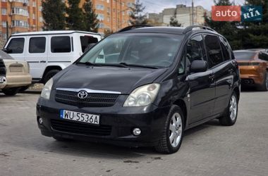 Мінівен Toyota Corolla Verso 2002 в Тернополі