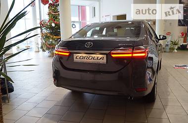 Седан Toyota Corolla 2016 в Житомире