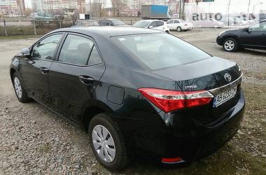 Седан Toyota Corolla 2013 в Киеве