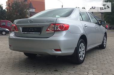 Седан Toyota Corolla 2012 в Тернополе