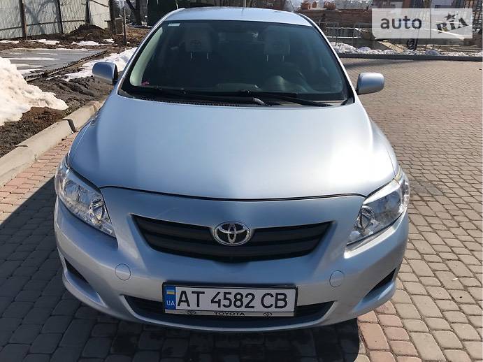 Седан Toyota Corolla 2008 в Ивано-Франковске