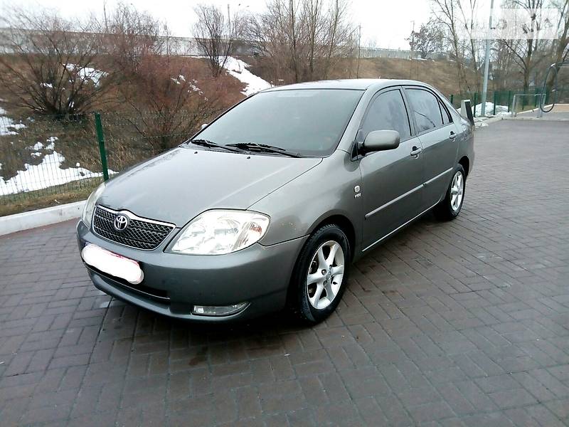 Седан Toyota Corolla 2003 в Киеве