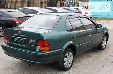 Седан Toyota Corolla 1996 в Одессе
