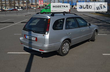 Универсал Toyota Corolla 2000 в 