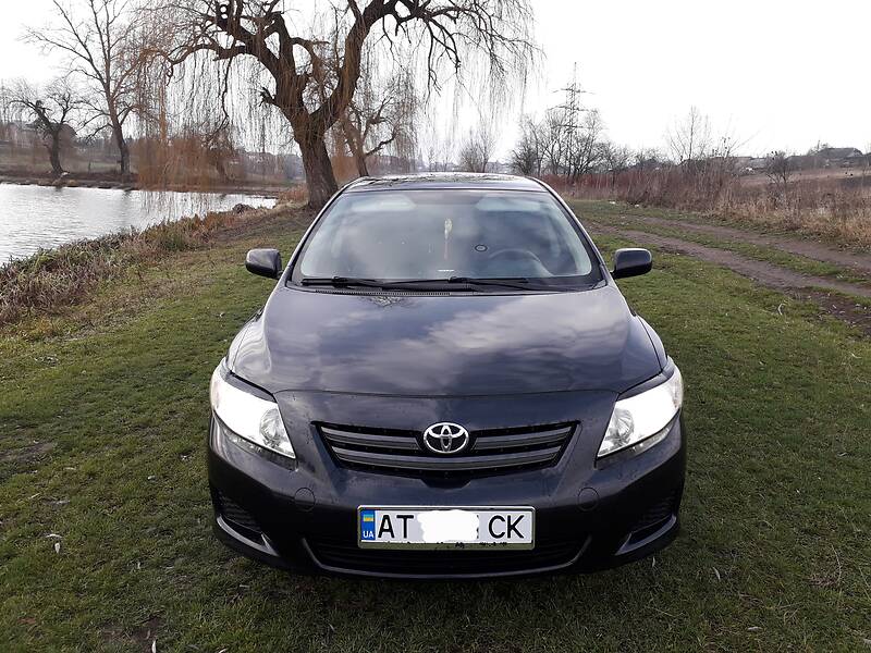 Седан Toyota Corolla 2008 в Івано-Франківську