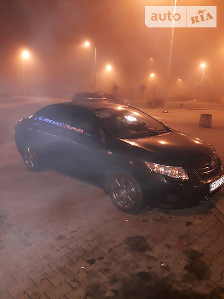 Седан Toyota Corolla 2008 в Івано-Франківську