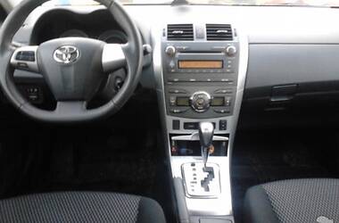 Седан Toyota Corolla 2012 в Києві