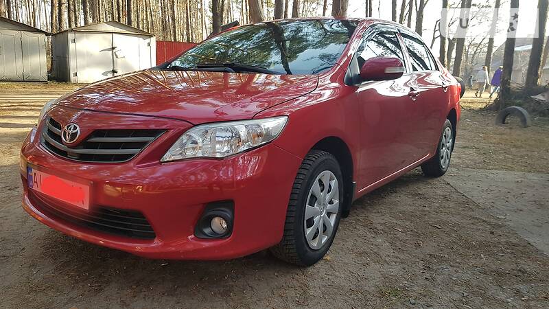 Седан Toyota Corolla 2010 в Броварах
