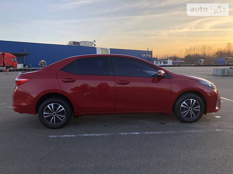 Седан Toyota Corolla 2013 в Киеве фото 13 Седан Toyota Corolla 2013 в Киеве