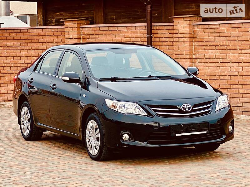 Седан Toyota Corolla 2012 в 