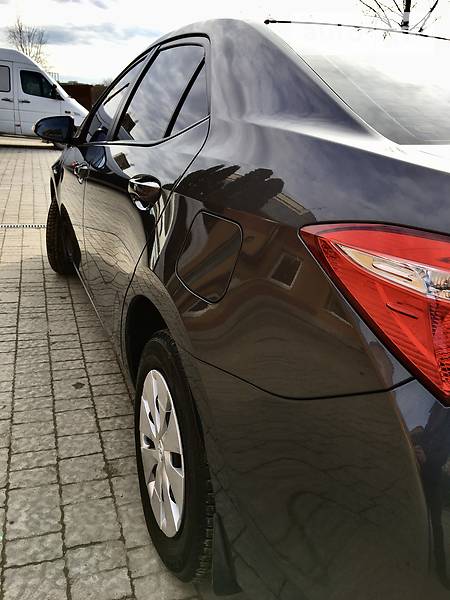 Седан Toyota Corolla 2014 в Тернополе