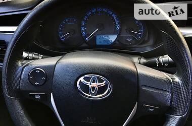 Седан Toyota Corolla 2014 в 