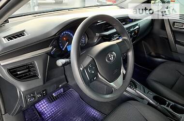 Седан Toyota Corolla 2016 в 