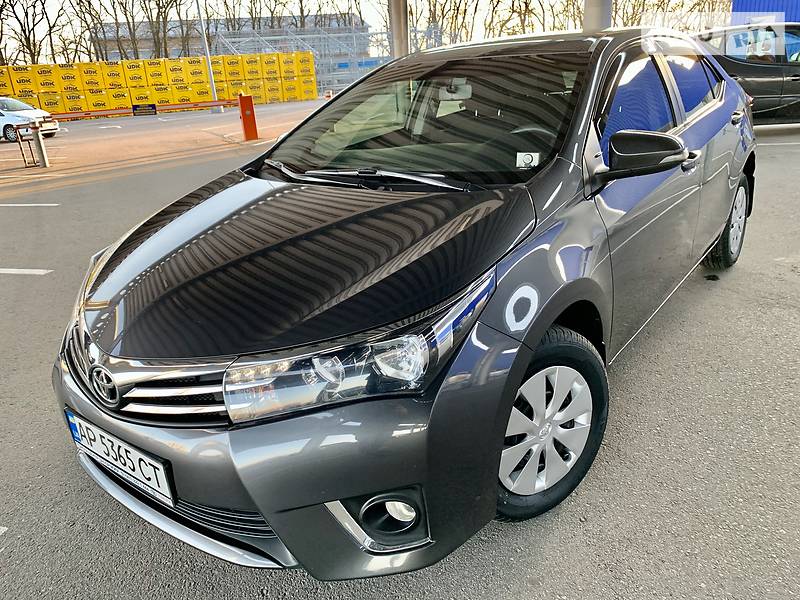 Седан Toyota Corolla 2016 в 
