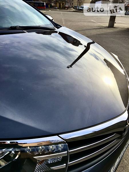 Седан Toyota Corolla 2014 в Тернополе