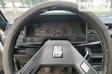 Ліфтбек Toyota Corolla 1987 в 
