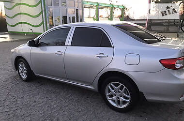 Седан Toyota Corolla 2011 в 