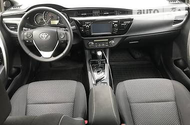 Седан Toyota Corolla 2016 в 