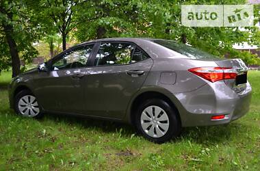 Седан Toyota Corolla 2016 в 