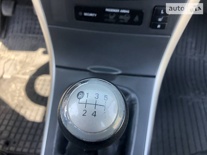 Седан Toyota Corolla 2011 в Дніпрі