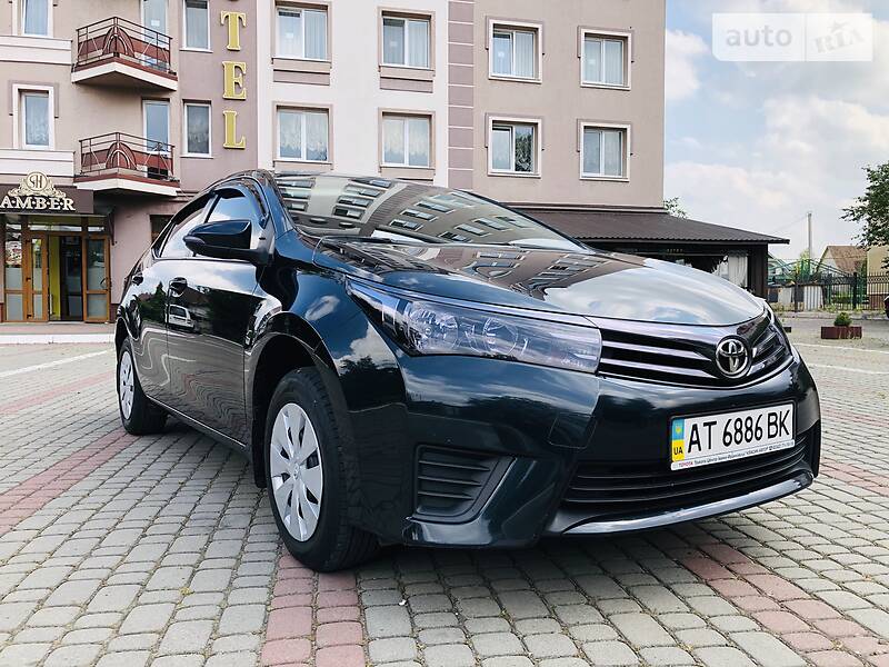 Седан Toyota Corolla 2013 в Богородчанах