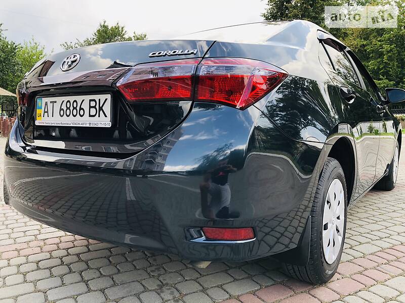 Седан Toyota Corolla 2013 в Богородчанах
