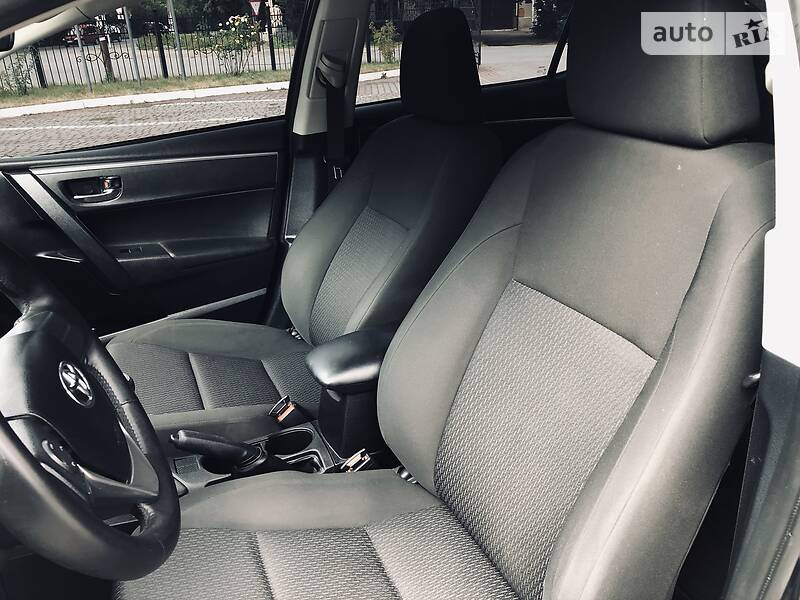 Седан Toyota Corolla 2013 в Богородчанах