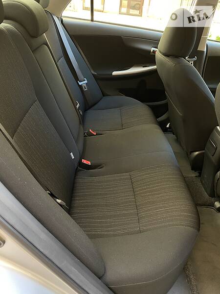 Седан Toyota Corolla 2008 в Києві