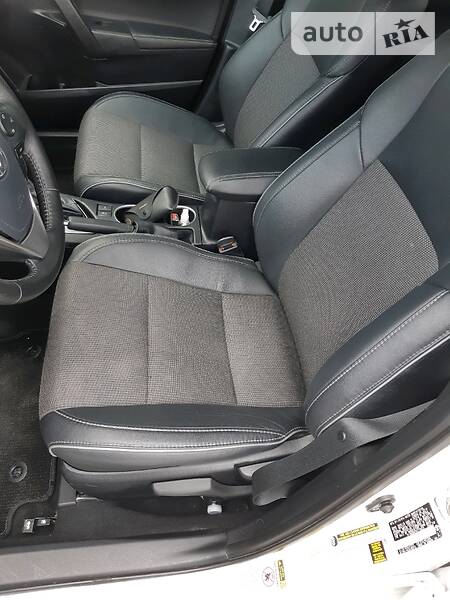 Седан Toyota Corolla 2014 в Харькове