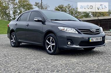 Седан Toyota Corolla 2012 в Днепре