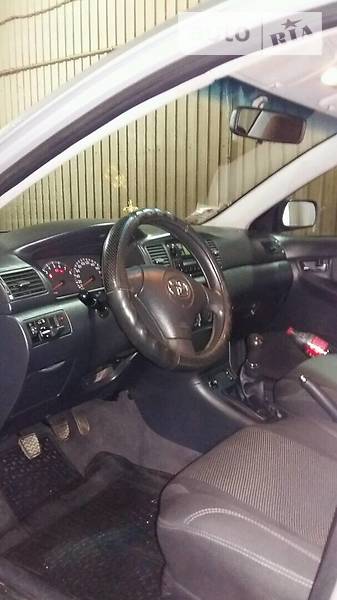 Toyota Corolla 2004