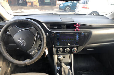 Седан Toyota Corolla 2016 в 