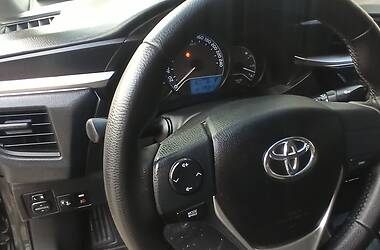Седан Toyota Corolla 2014 в Чернігові