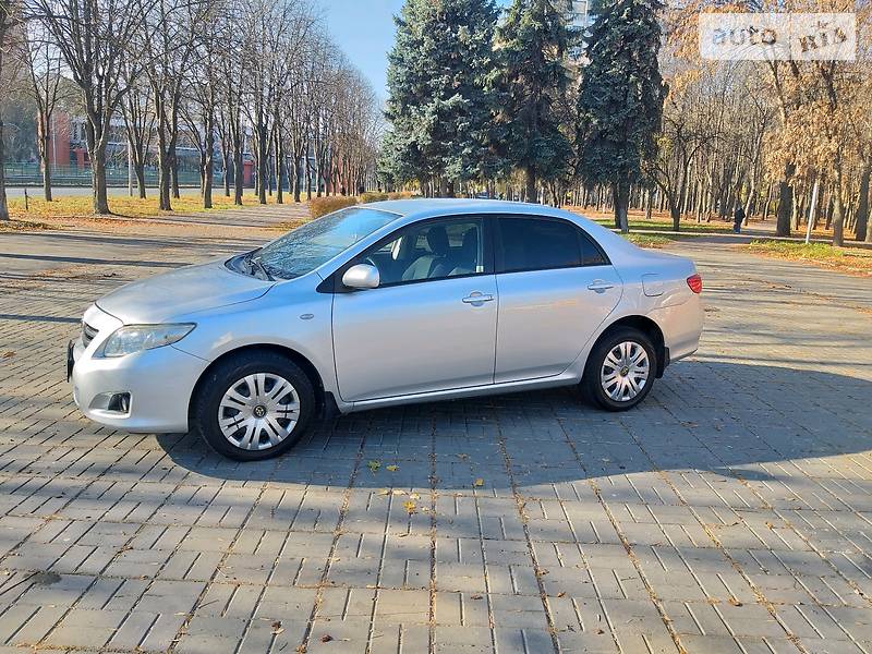 Седан Toyota Corolla 2007 в Киеве