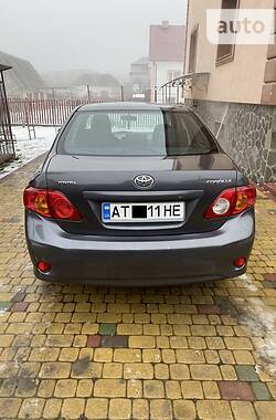 Седан Toyota Corolla 2008 в Надворной