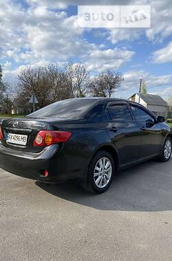 Седан Toyota Corolla 2008 в Краснограде