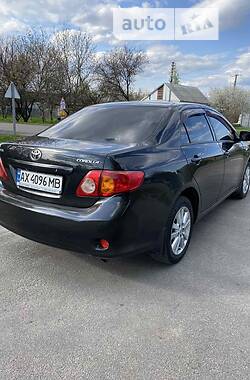 Седан Toyota Corolla 2008 в Краснограде