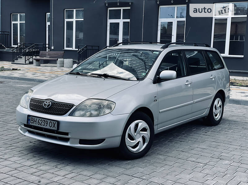 Универсал Toyota Corolla 2003 в 