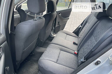 Универсал Toyota Corolla 2003 в 