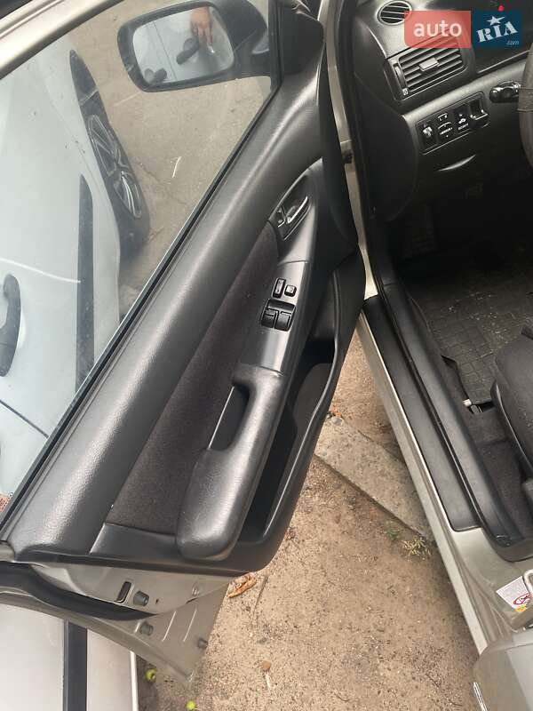 Седан Toyota Corolla 2004 в Черкассах