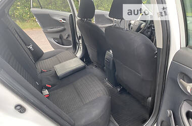 Седан Toyota Corolla 2012 в 