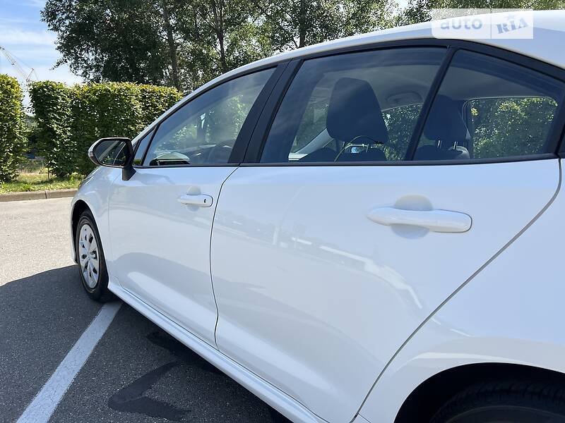 Седан Toyota Corolla 2020 в Киеве